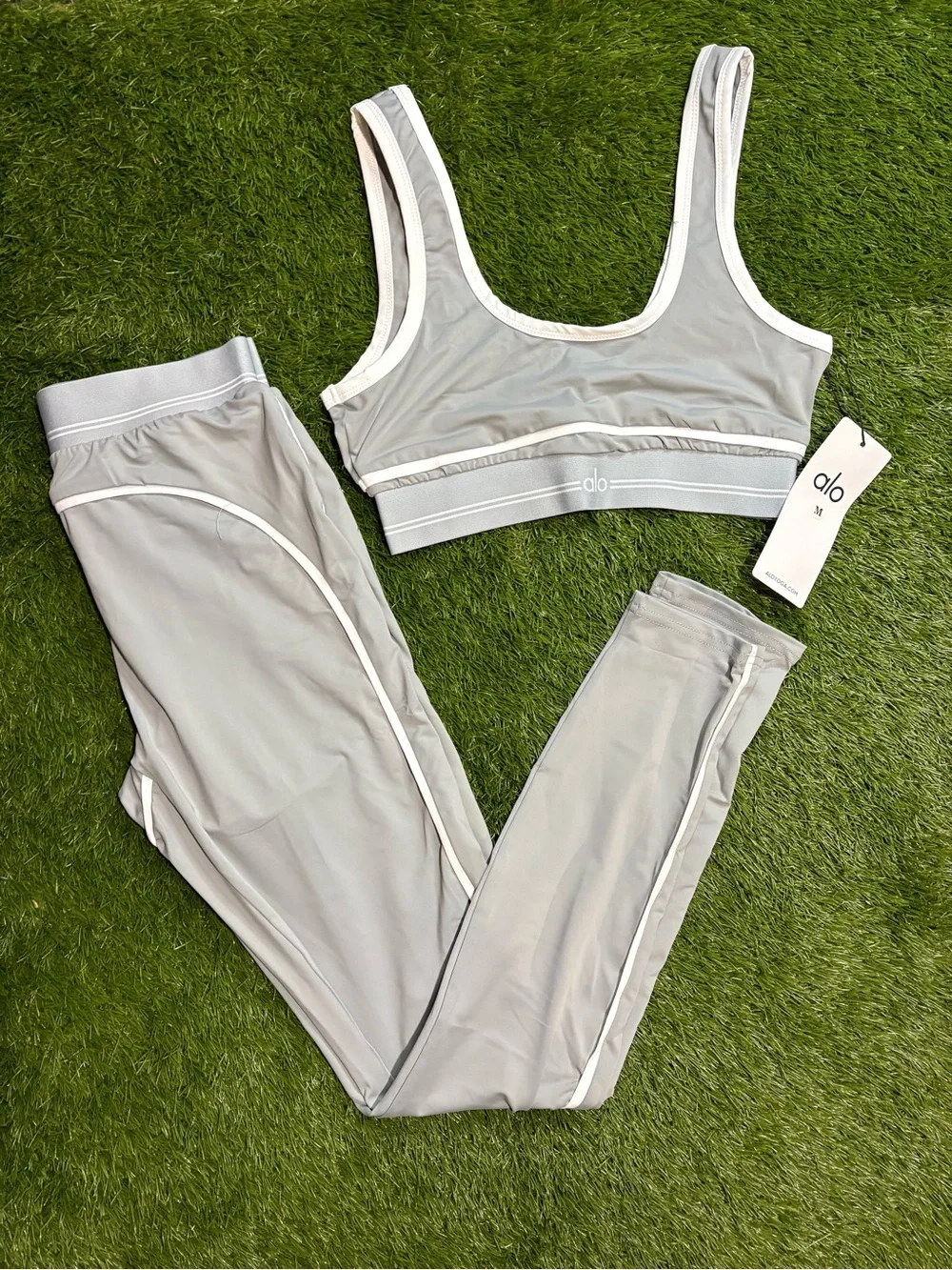 ALO Yoga Light Gray Sports Bra and Leggings Set with White Trim